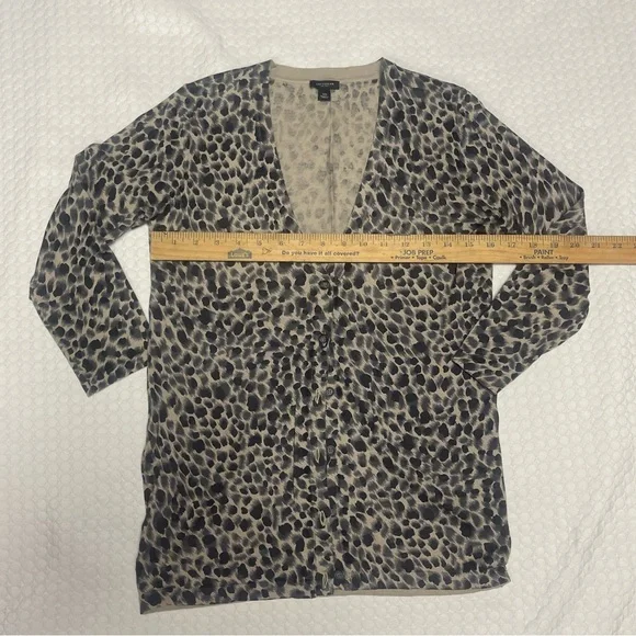 Ann Taylor. Sz XS. Silk Blend. Cheetah Print Cardigan. Excellent Condition 🤩🤩 - Picture 14 of 14